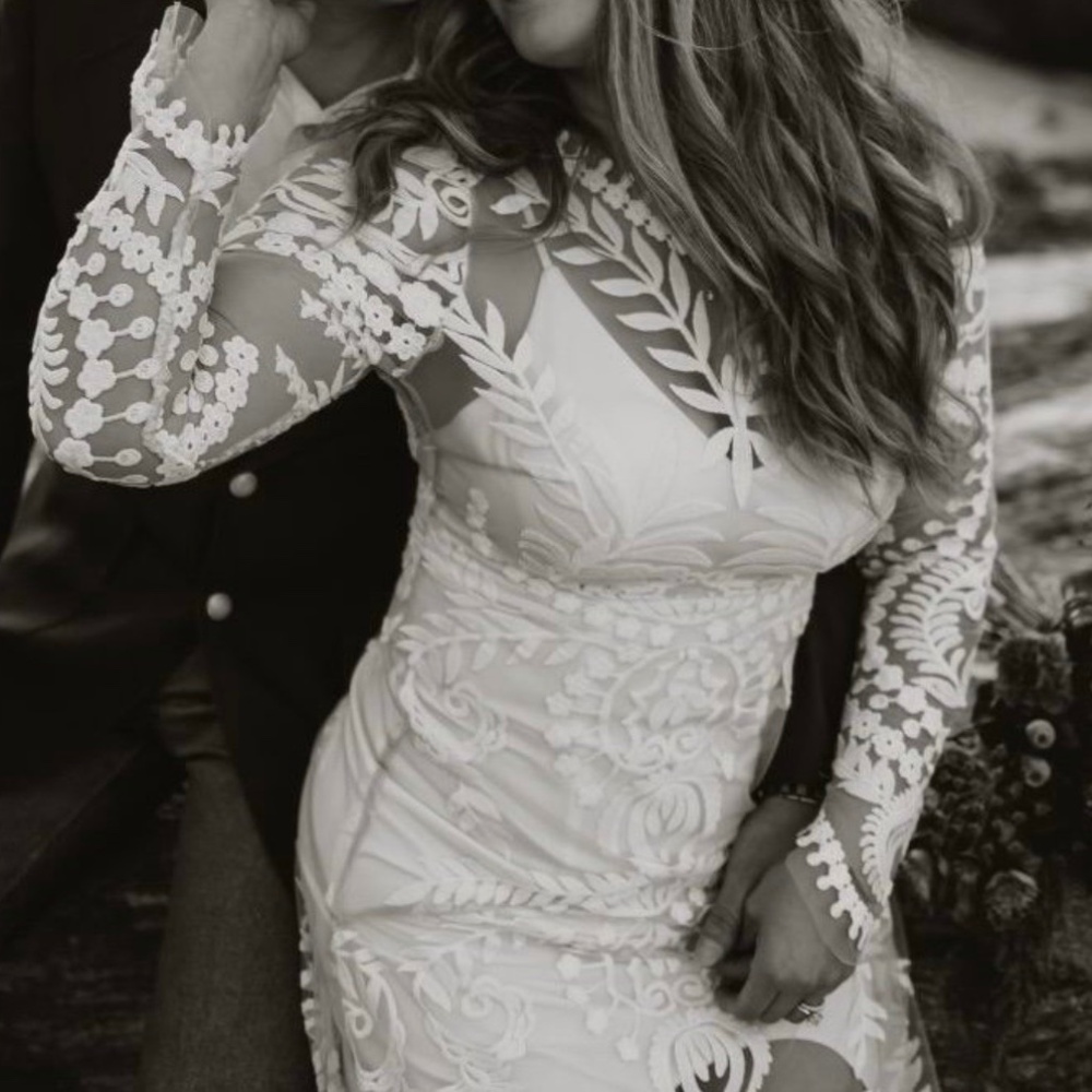 Wedding dress